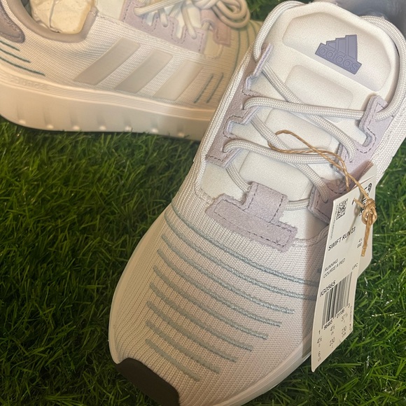NIB Adidas Swift Run Women’s Shoes, US 6 / Dash Grey/Dash Grey/Magic Grey - Picture 7 of 9